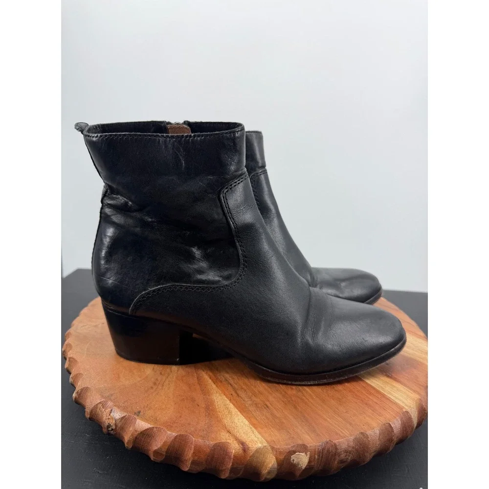 Frye Ankle Boots Women Size 8 Black Leather Pointed Toe Block Heel Zip